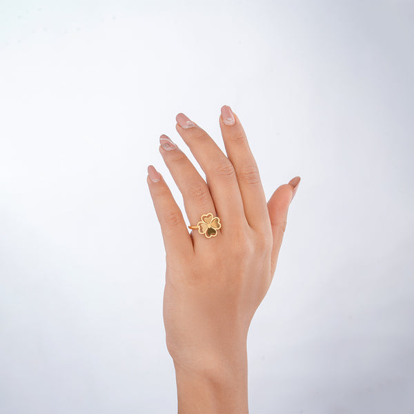 Eternal Clover Heart Ring