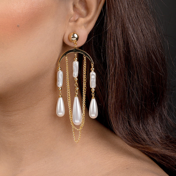 Illume Silk Pearl Flow Earrings